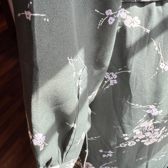 Gap Button Up Floral Dress with tie belt - Picture 6 of 7